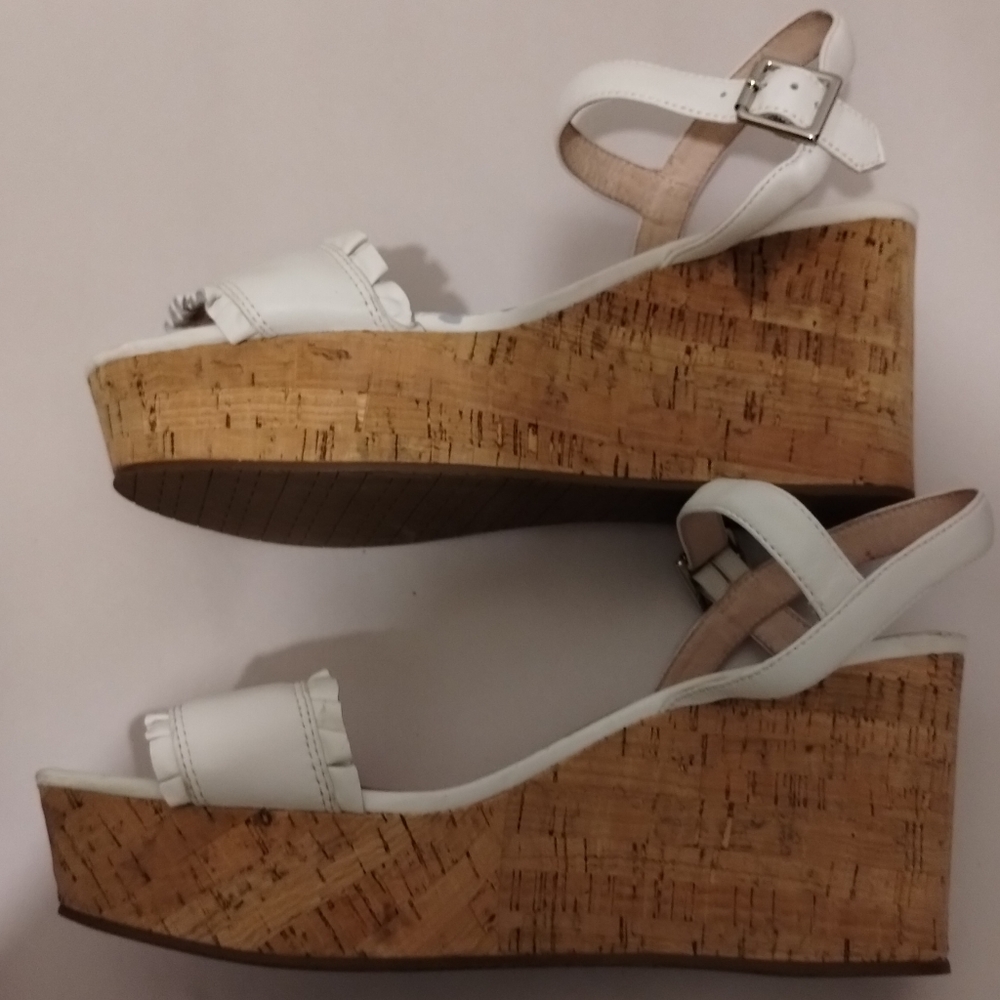 Kate Spade Tomas Sandals - Picture 13 of 16